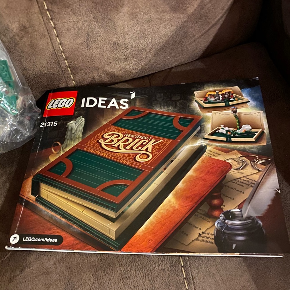 LEGO Pop-Up Book